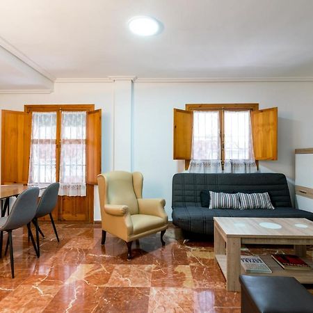Holi-Rent Estrella Apartamento Sevilha Exterior foto