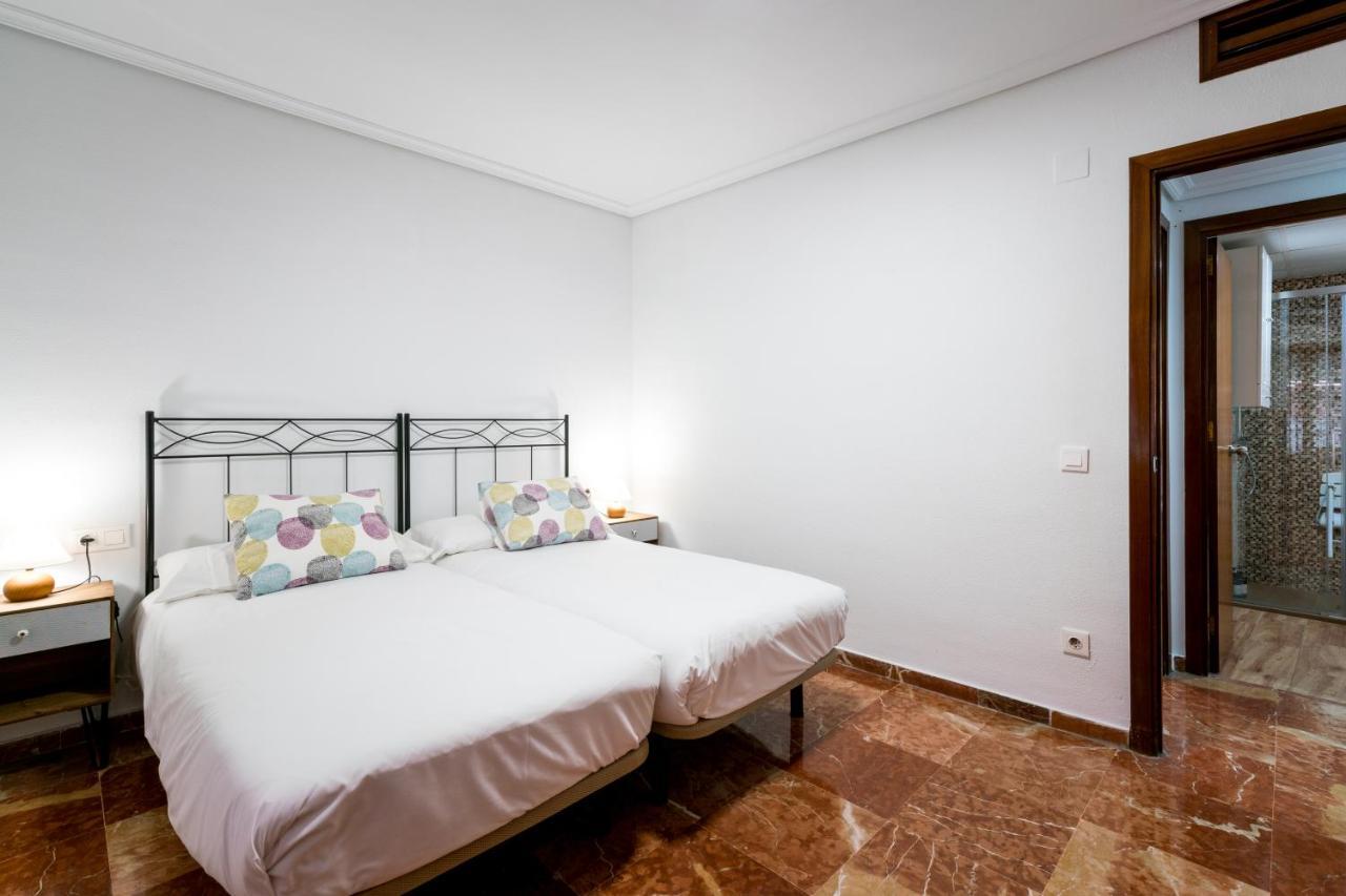 Holi-Rent Estrella Apartamento Sevilha Exterior foto