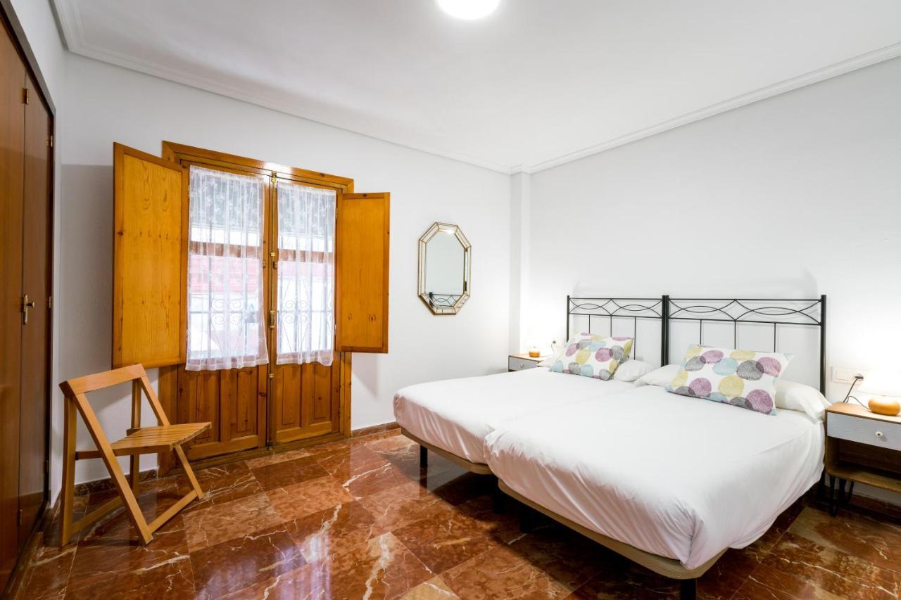 Holi-Rent Estrella Apartamento Sevilha Exterior foto