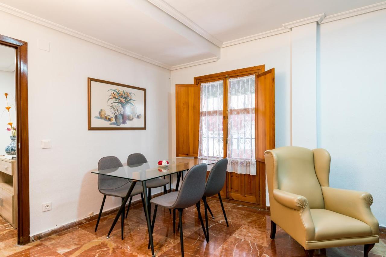 Holi-Rent Estrella Apartamento Sevilha Exterior foto