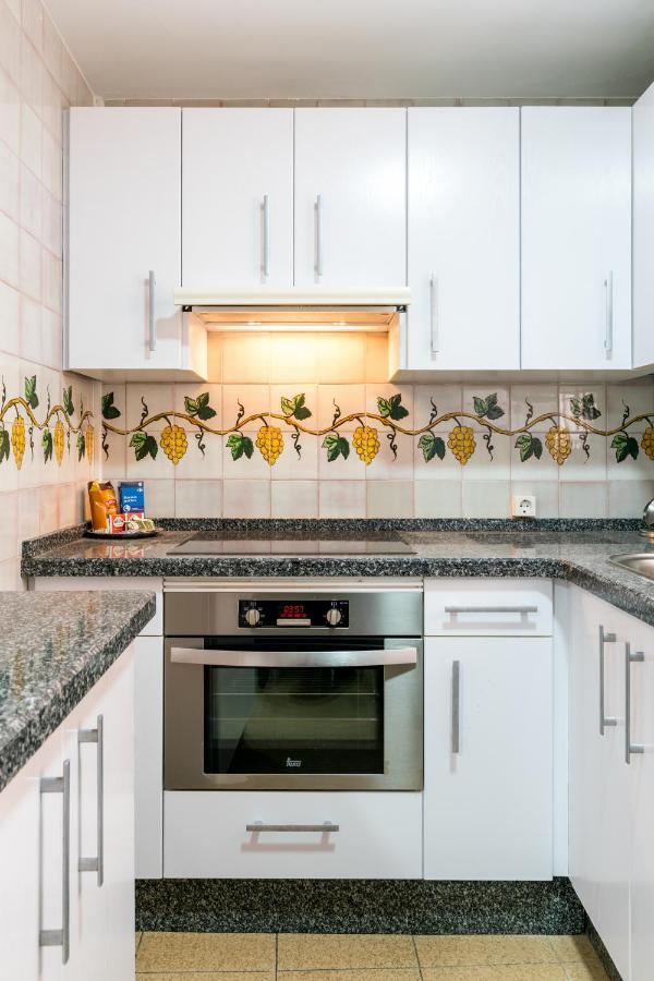 Holi-Rent Estrella Apartamento Sevilha Exterior foto