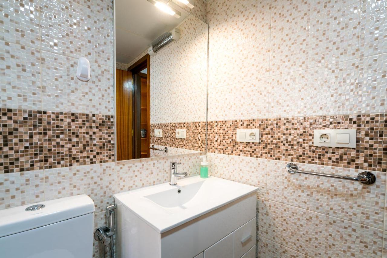 Holi-Rent Estrella Apartamento Sevilha Exterior foto