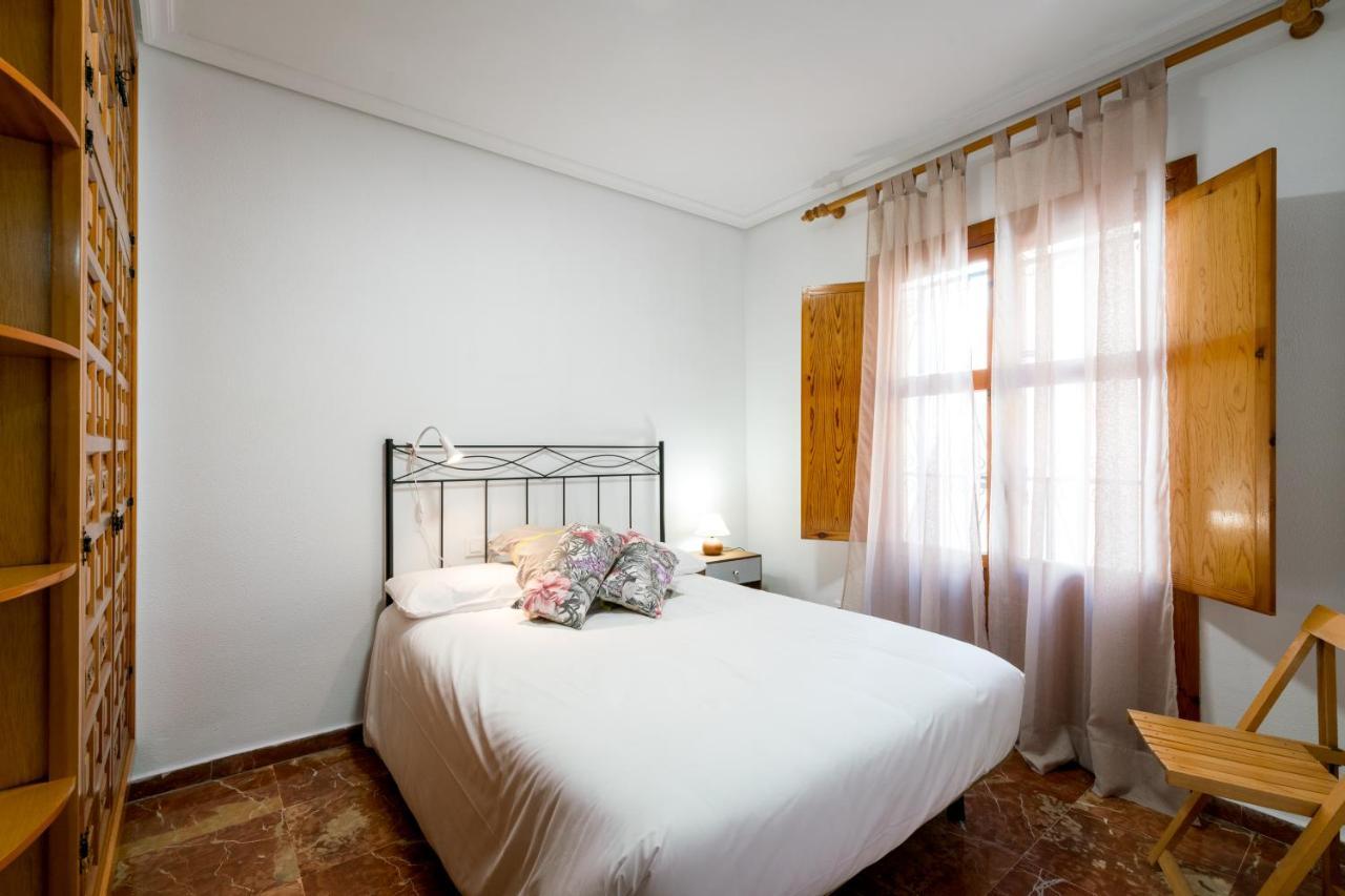 Holi-Rent Estrella Apartamento Sevilha Exterior foto